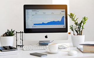 中国娱乐圈怎么加入？新人入行全攻略：正规渠道+生存指南