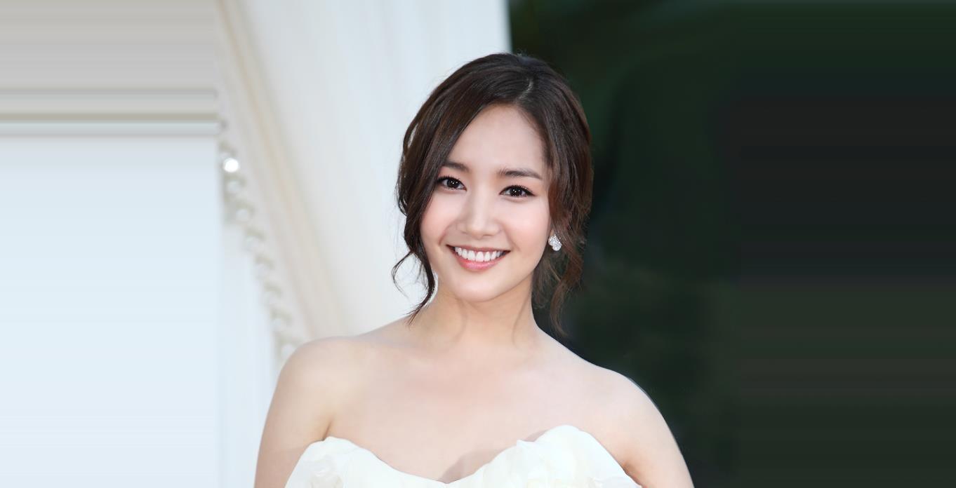 朴敏英整容史_朴敏英财阀男友_韩剧整容女明星