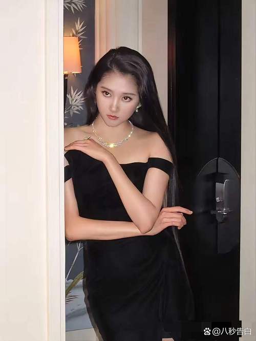 关晓彤叶童现身冬奥被夸，观众不再关心谁是最平胸女明星