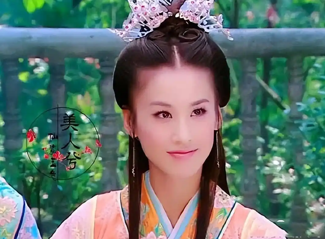 娱乐圈真实素颜_国内雀斑多的女明星_明星卸妆前后颜值对比