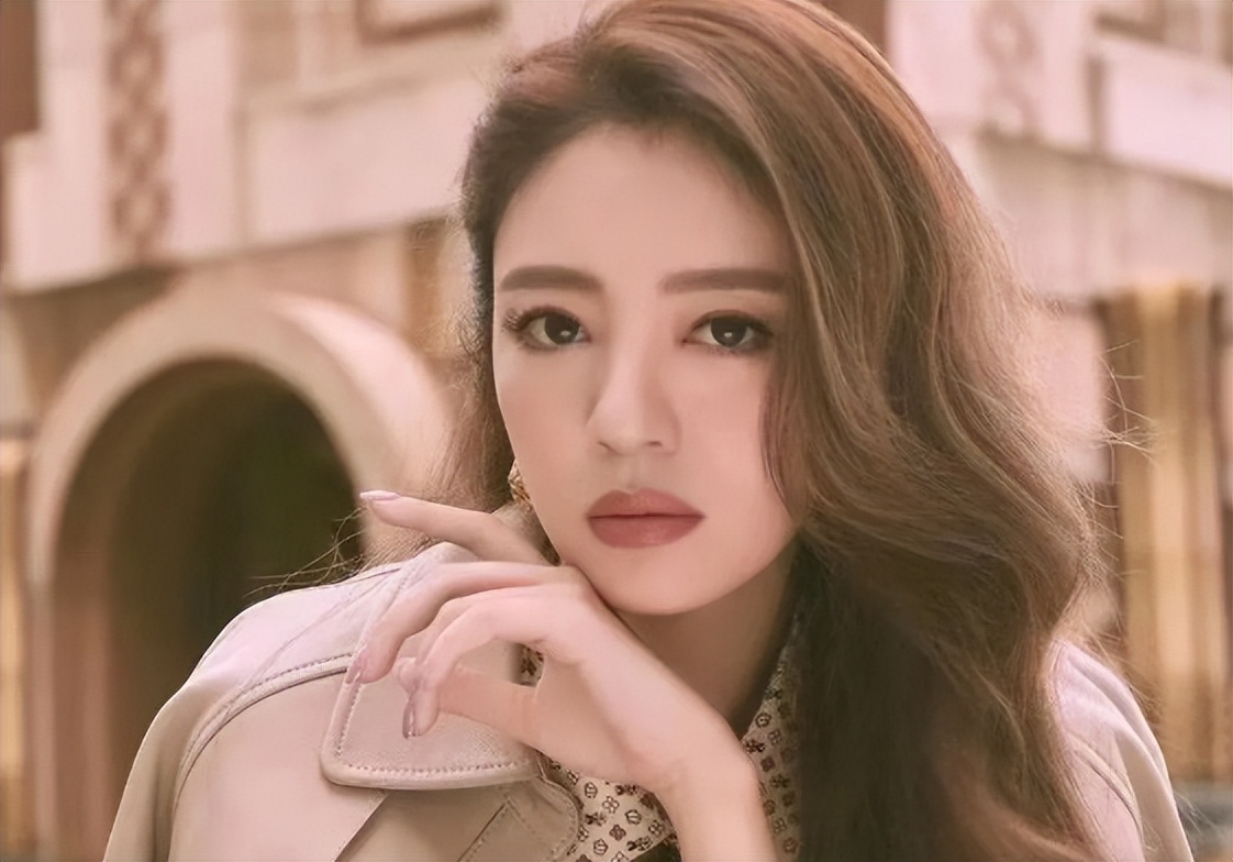 安以轩婚姻变化_安以轩进娱乐圈时间_安以轩老公负债300亿