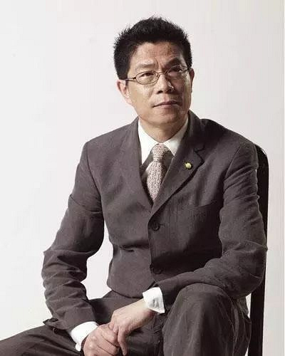 袁立娱乐圈事件_袁立手撕王中军艺术品争议_王中军回应袁立艺术品纠纷